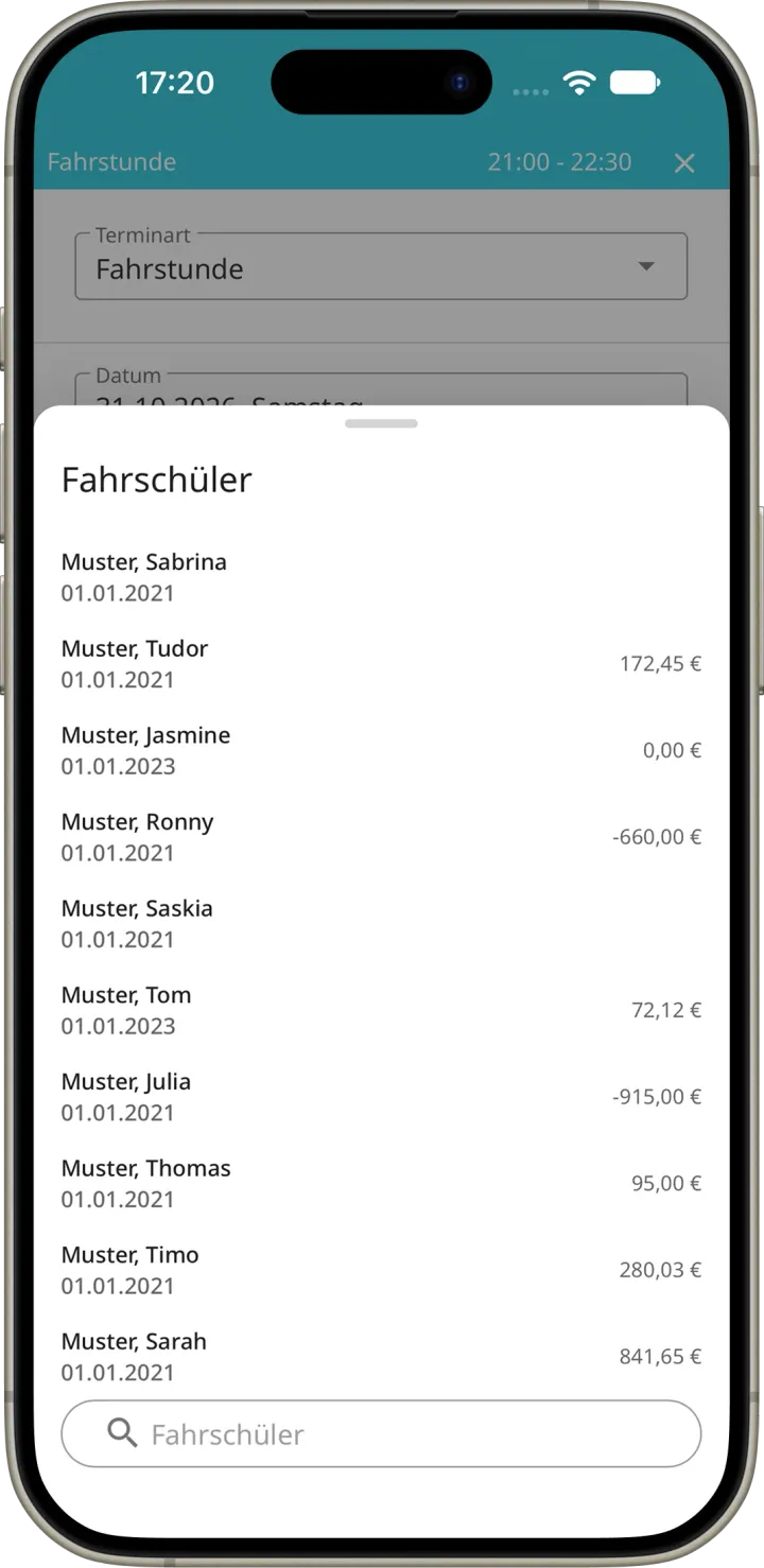 Auswahlliste der Fahrschüler beim Anlegen eines Termins mit Anmeldedatum und Guthaben und Suchfeld
